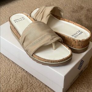 Donald J. Pliner Caity mesh platino/Beige Slide Sandals-size 37/7-NIB
